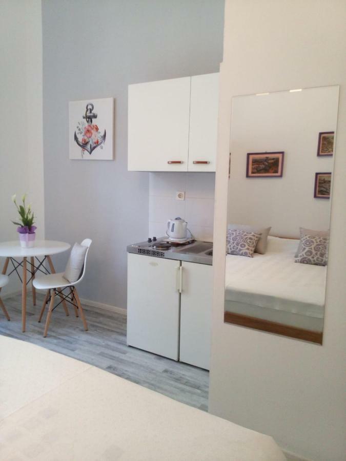 Studio In Pula Center Экстерьер фото